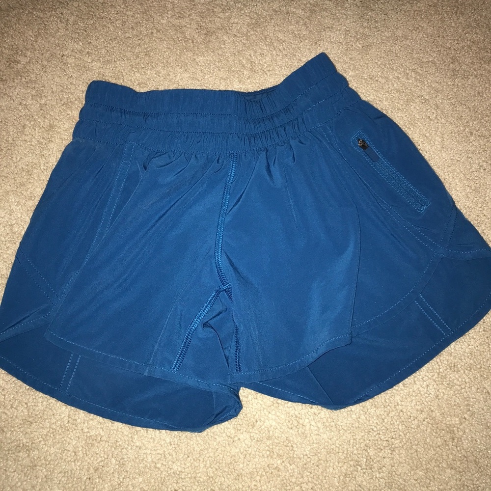 Lululemon tracker shorts